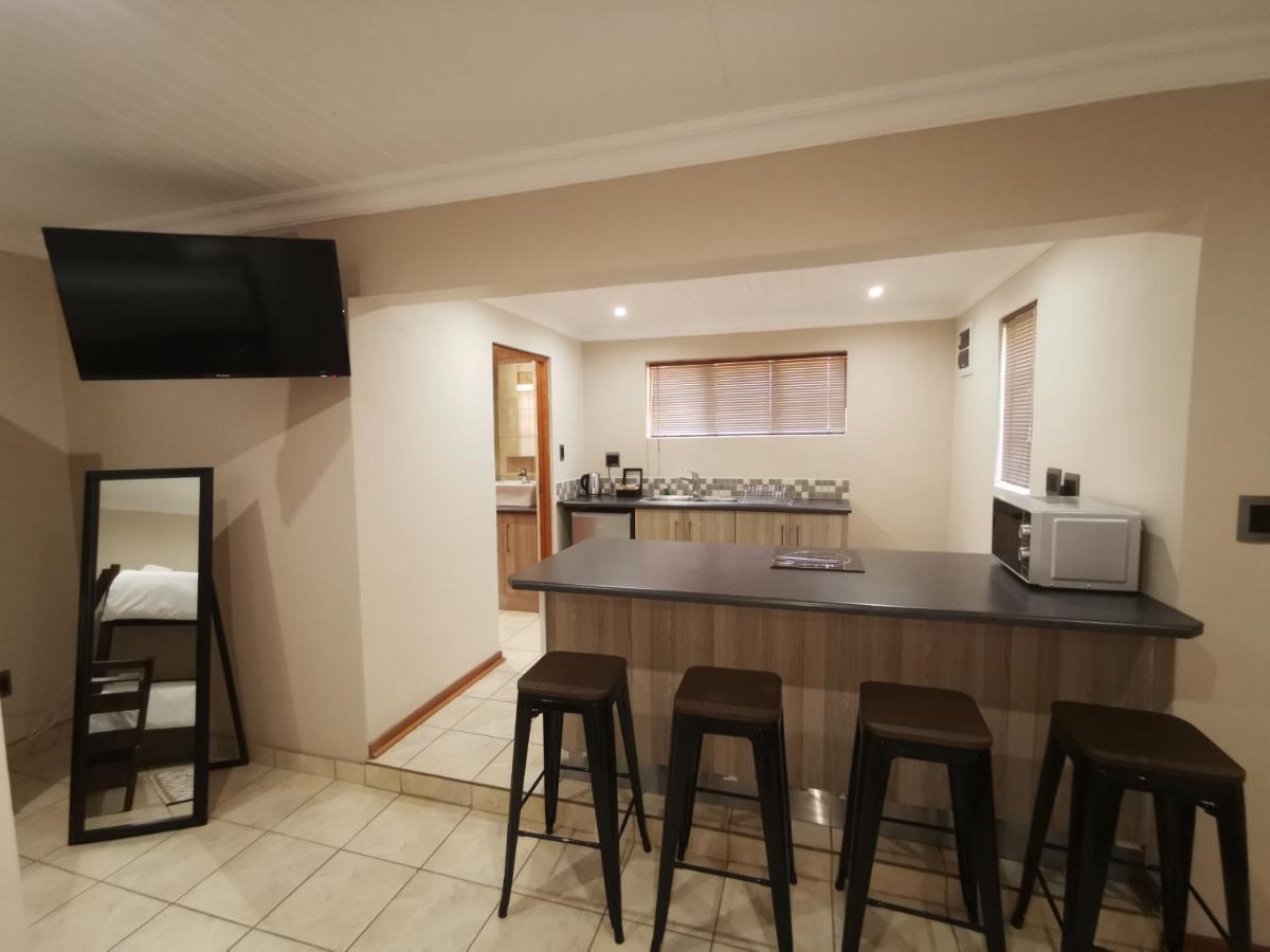 Guest Suites On Connor Bloemfontein Exterior foto